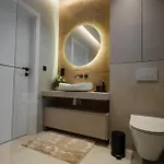 Zamkowy Zakatek - Luksusowe Z Jacuzzi Hétvégi ház *