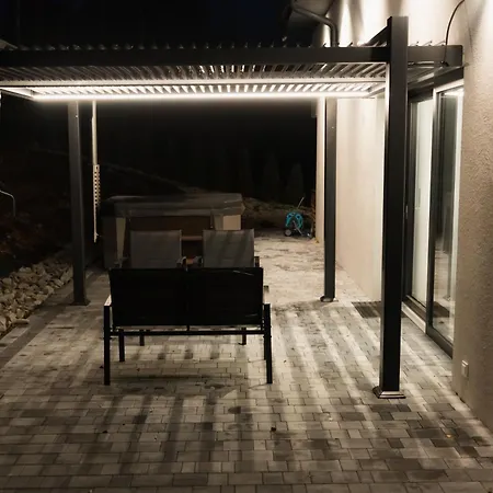 Zamkowy Zakatek - Luksusowe Z Jacuzzi * Nowy Wisnicz
